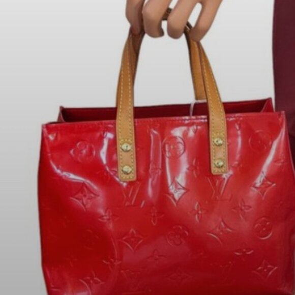 CLOSET CLEAR OUT Authentic Louis Vuitton Bag Reade PM - Picture 4 of 8